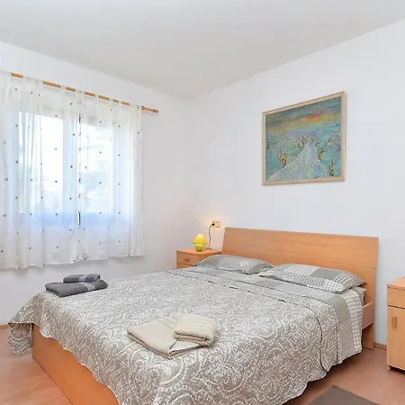 Apartamento Branka 2099 *